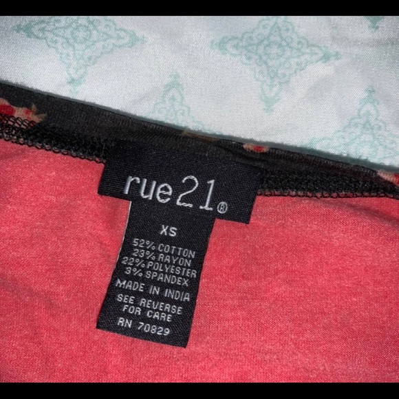 Floral Rue21 shirt - Picture 2 of 2